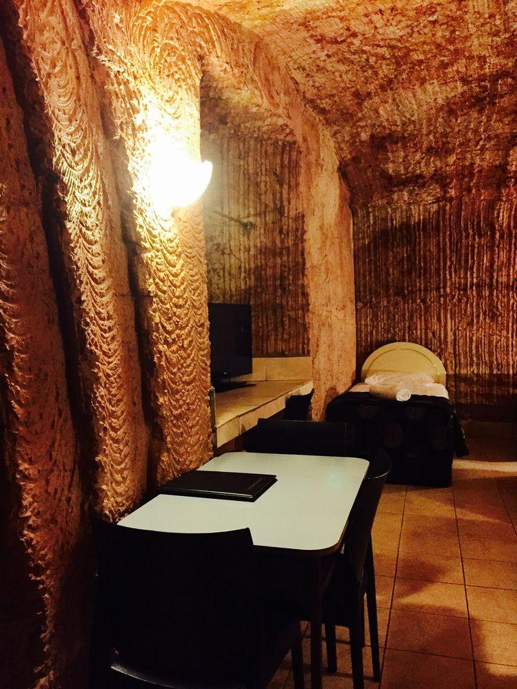The Lookout Cave Underground Motel Coober Pedy Esterno foto
