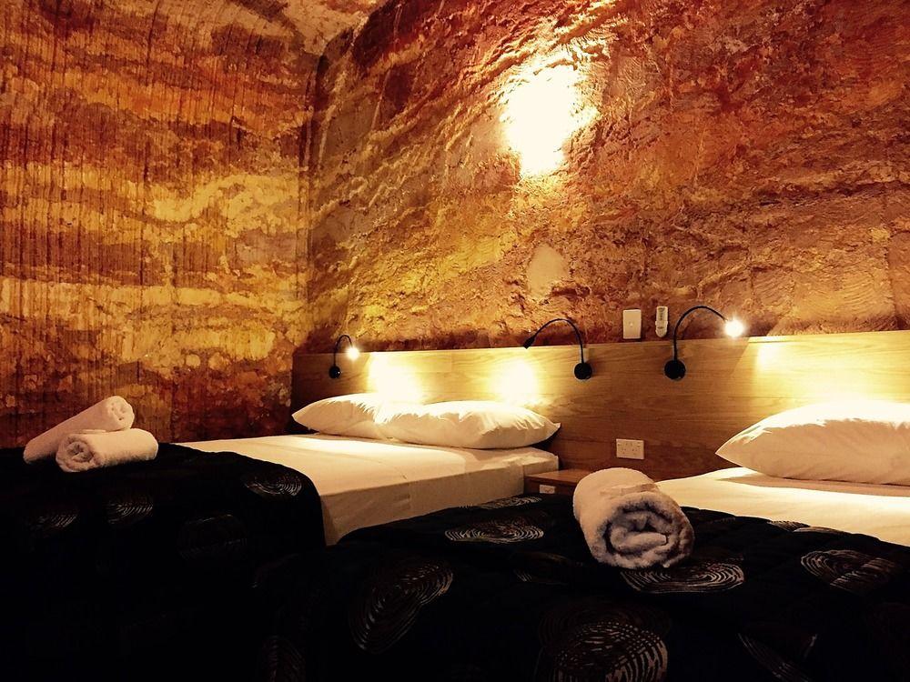 The Lookout Cave Underground Motel Coober Pedy Esterno foto